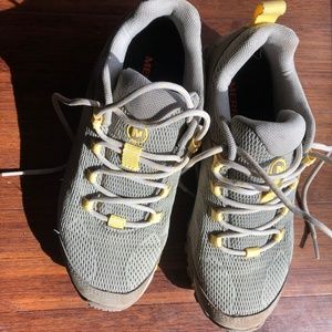 Merrell Yakoya 2 E-Mesh hiking shoes size 7